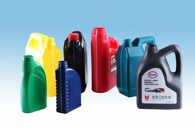 吹塑機(jī)專業(yè)生產(chǎn)廠家——意久機(jī)械，不斷創(chuàng)新求